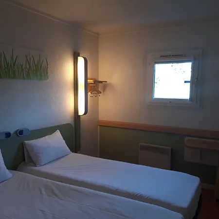 호텔 Ibis Budget Versailles Chateau Cyr L'ecole Saint-Cyr-lʼÉcole