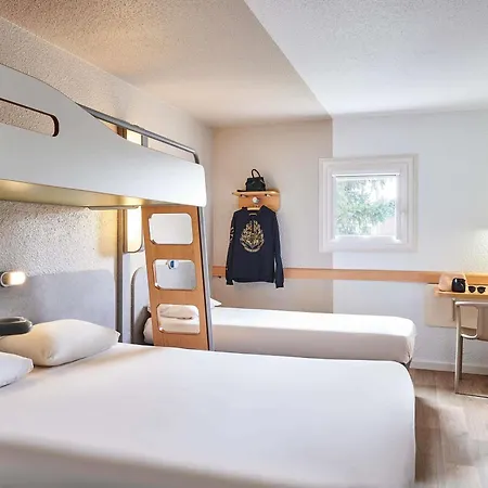 Ibis Budget Versailles Chateau Saint-Cyr-l'Ecole