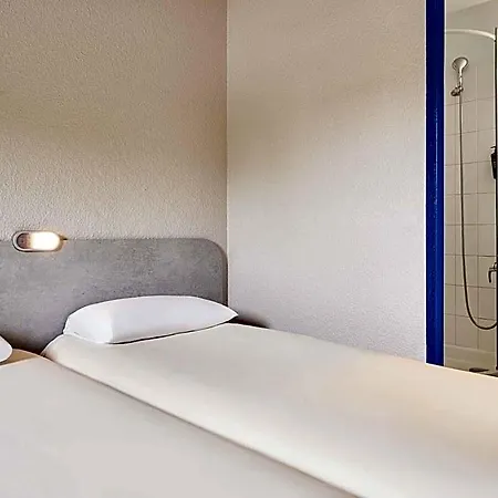 Ibis Budget Versailles Chateau Cyr L'ecole