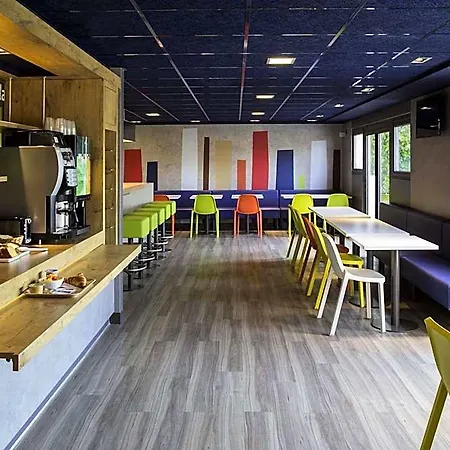 מלון Ibis Budget Versailles Chateau Cyr L'ecole 2*