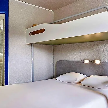 מלון Ibis Budget Versailles Chateau Cyr L'ecole