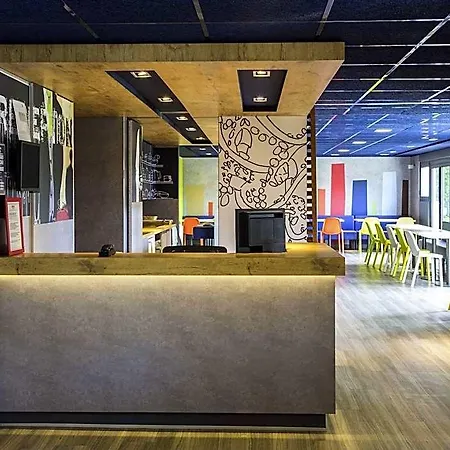 Ibis Budget Versailles Chateau Cyr L'ecole מלון 2*