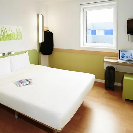 Ibis Budget Versailles Chateau Cyr L'ecole ホテル
