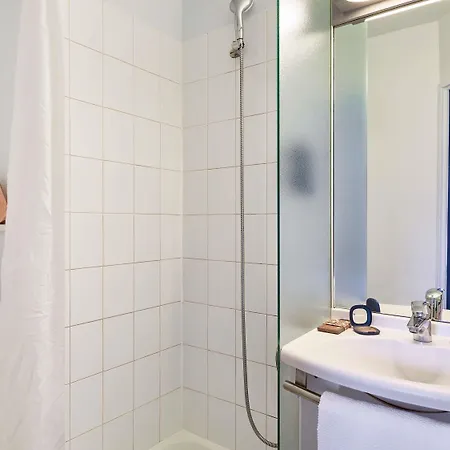 Ibis Budget Versailles Chateau Cyr L'ecole 酒店
