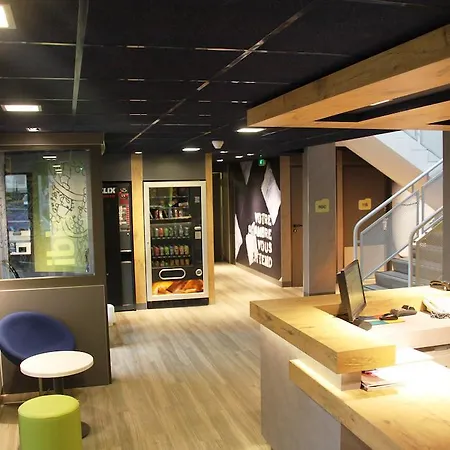 Ibis Budget Versailles Chateau Сен-Сир-л'Эколь