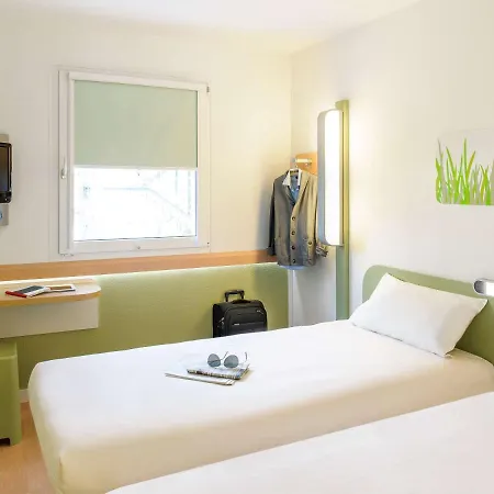 Ibis Budget Versailles Chateau Cyr L'ecole
